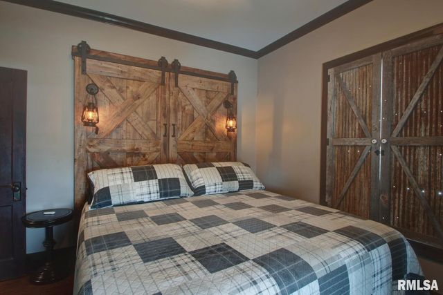 1108 S 48TH Street, Quincy, IL 62305