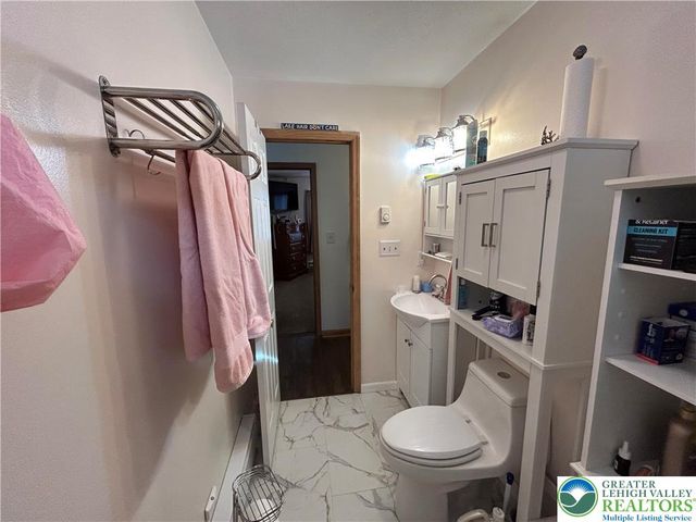 352 Parker Trail, Penn Forest Twp, PA 18210