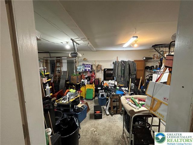 352 Parker Trail, Penn Forest Twp, PA 18210