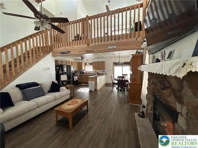 352 Parker Trail, Penn Forest Twp, PA 18210