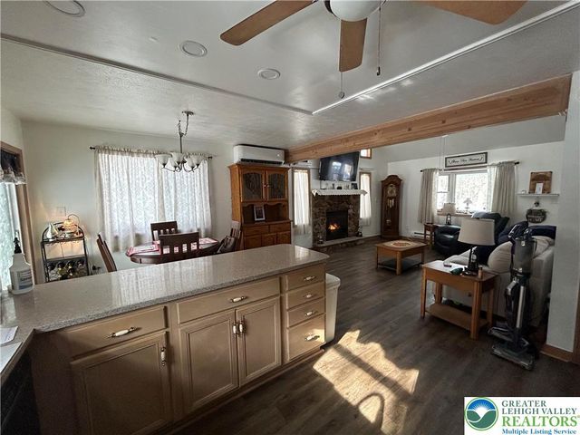 352 Parker Trail, Penn Forest Twp, PA 18210