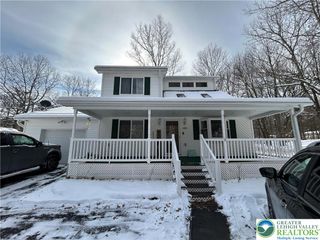 352 Parker Trail, Penn Forest Twp, PA 18210