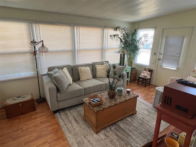 18 SABAL PALM DRIVE, Largo, FL 33770