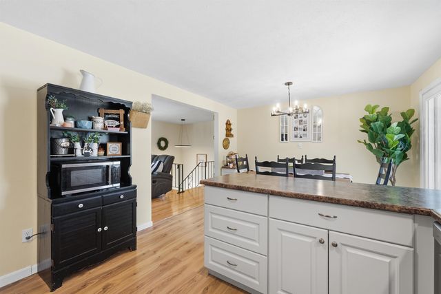 15 Joanne Drive, Hooksett, NH 03106