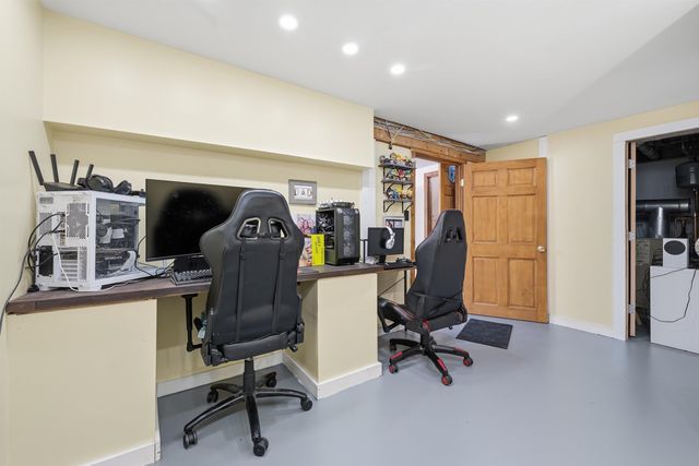 15 Joanne Drive, Hooksett, NH 03106