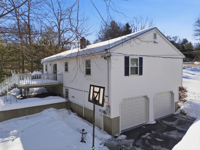 15 Joanne Drive, Hooksett, NH 03106