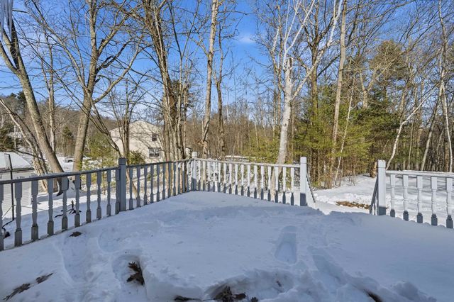 15 Joanne Drive, Hooksett, NH 03106