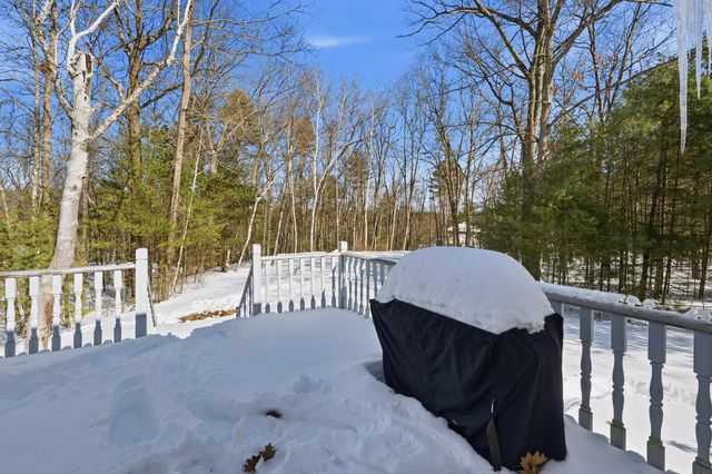 15 Joanne Drive, Hooksett, NH 03106