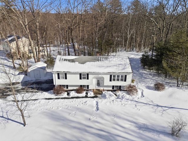 15 Joanne Drive, Hooksett, NH 03106