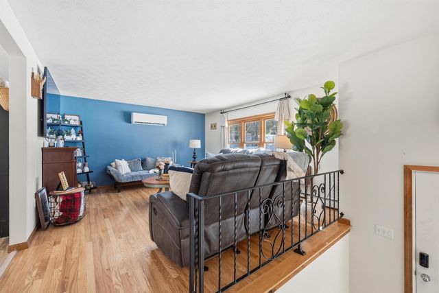 15 Joanne Drive, Hooksett, NH 03106