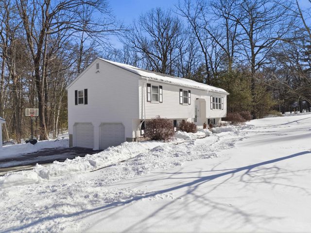 15 Joanne Drive, Hooksett, NH 03106