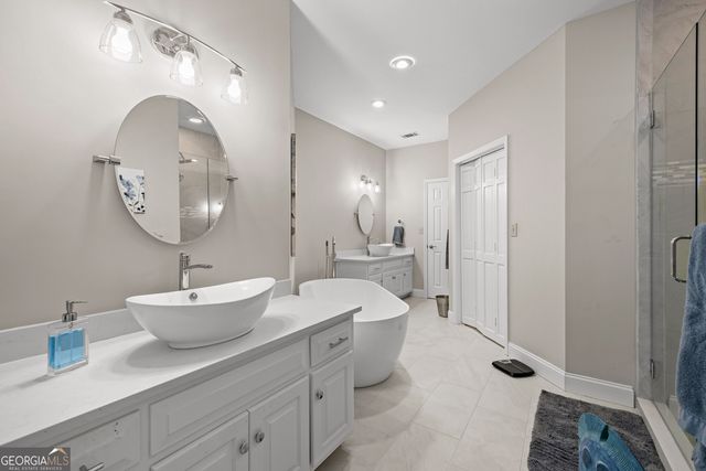 216 Ashford Circle, Lagrange, GA 30240