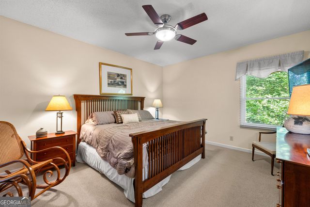 216 Ashford Circle, Lagrange, GA 30240