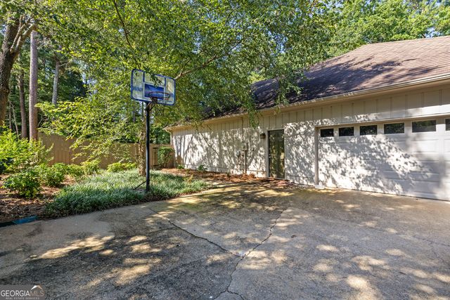 216 Ashford Circle, Lagrange, GA 30240