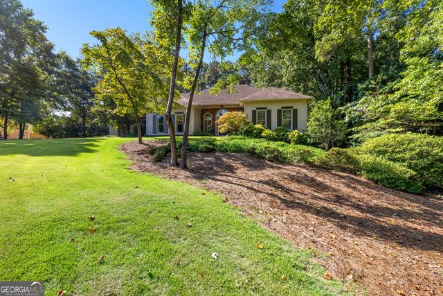 216 Ashford Circle, Lagrange, GA 30240