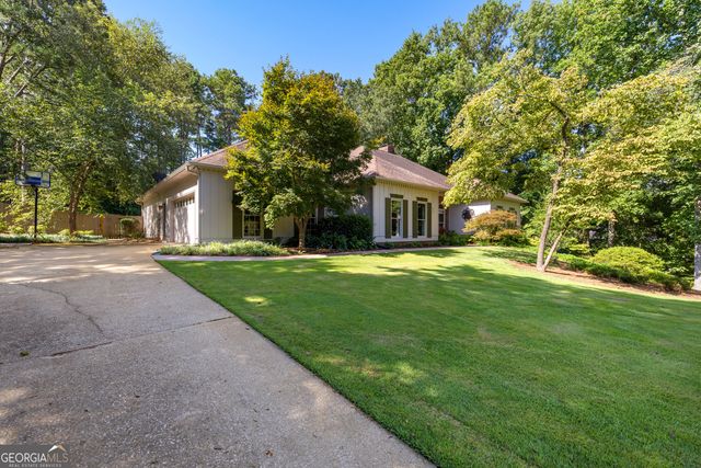 216 Ashford Circle, Lagrange, GA 30240