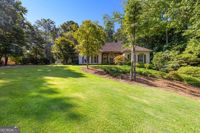 216 Ashford Circle, Lagrange, GA 30240