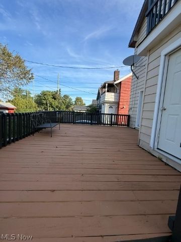 1336 Thoreau Road, Lakewood, OH 44107