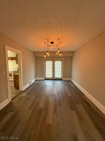 1336 Thoreau Road, Lakewood, OH 44107