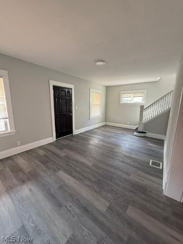 1336 Thoreau Road, Lakewood, OH 44107