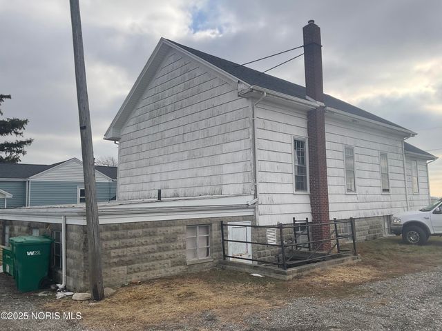 7950 Sugar Ridge Road, Bowling Green, OH 43402