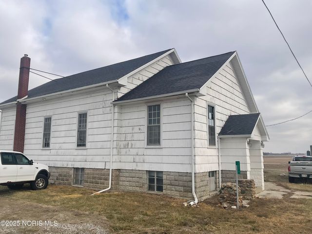 7950 Sugar Ridge Road, Bowling Green, OH 43402