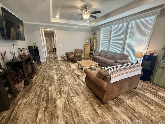 20277 S 270 Road, Morris, OK 74445