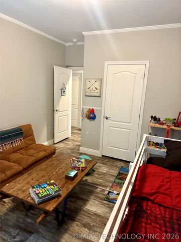 20277 S 270 Road, Morris, OK 74445