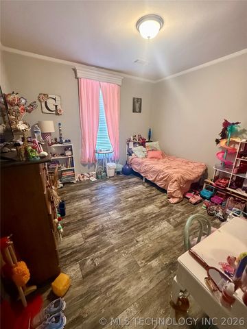 20277 S 270 Road, Morris, OK 74445