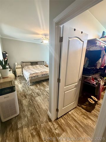 20277 S 270 Road, Morris, OK 74445