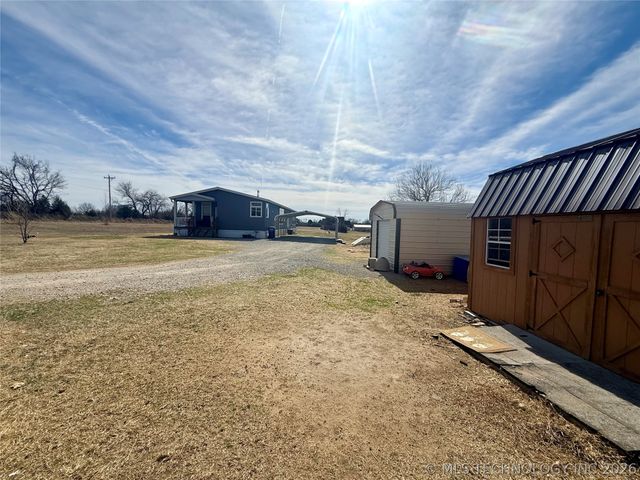 20277 S 270 Road, Morris, OK 74445