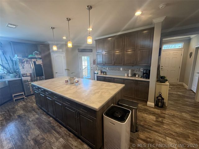 20277 S 270 Road, Morris, OK 74445