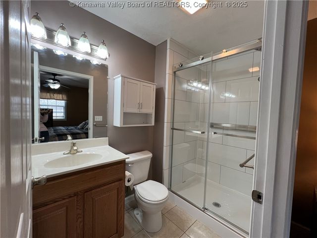 14 Mooring Way, Elkview, WV 25071