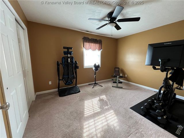 14 Mooring Way, Elkview, WV 25071