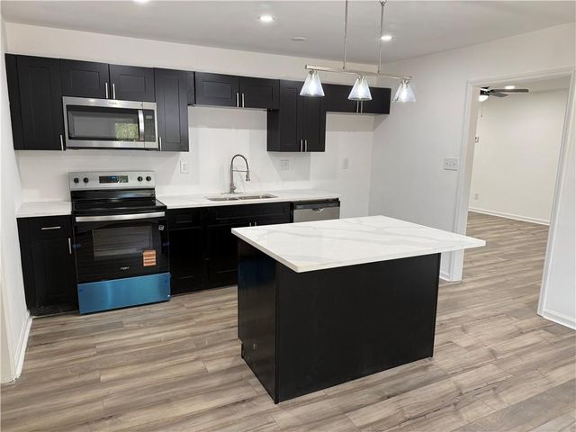 1411 Fairview Road, Stockbridge, GA 30281