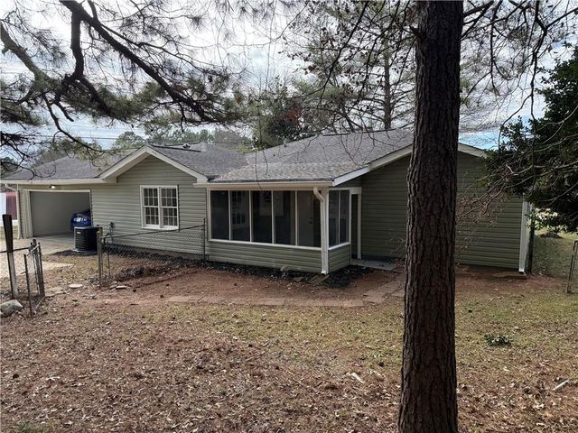 1411 Fairview Road, Stockbridge, GA 30281