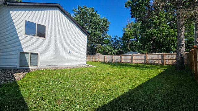 2011 Lake View Drive, Prior Lake, MN 55352