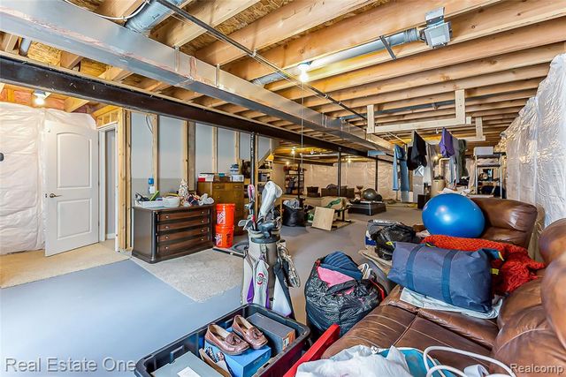 16314 Red Fox Trail, Linden, MI 48451