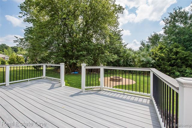 16314 Red Fox Trail, Linden, MI 48451