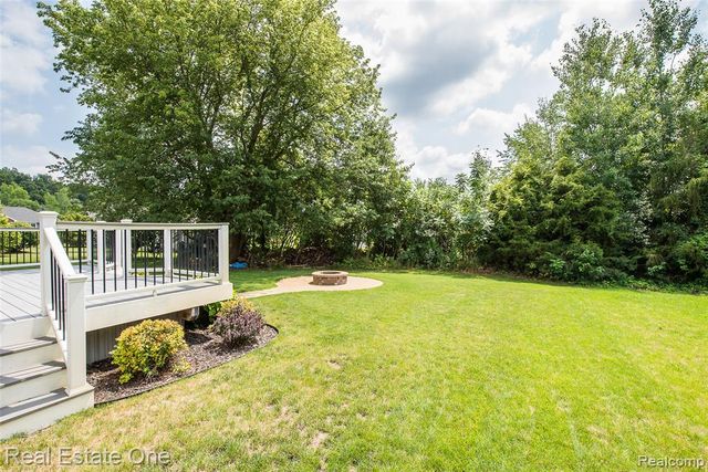 16314 Red Fox Trail, Linden, MI 48451