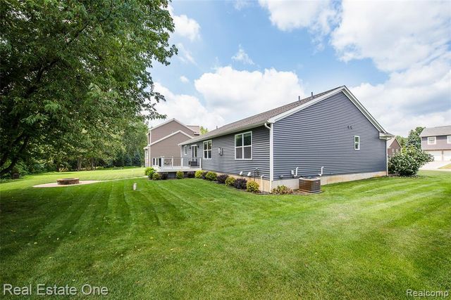 16314 Red Fox Trail, Linden, MI 48451