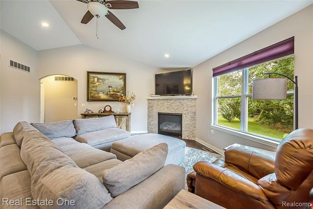 16314 Red Fox Trail, Linden, MI 48451