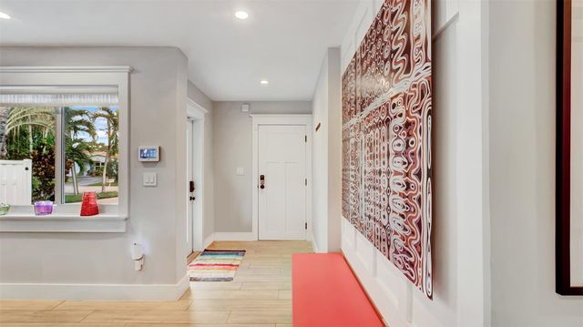 2409 NE 19th Ave, Wilton Manors, FL 33305