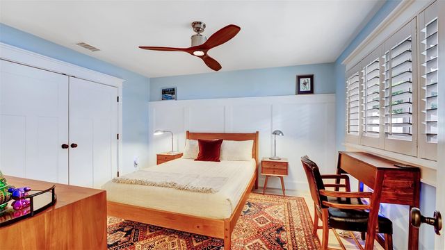 2409 NE 19th Ave, Wilton Manors, FL 33305