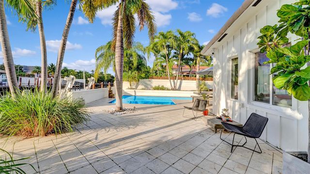 2409 NE 19th Ave, Wilton Manors, FL 33305
