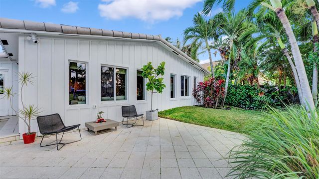 2409 NE 19th Ave, Wilton Manors, FL 33305