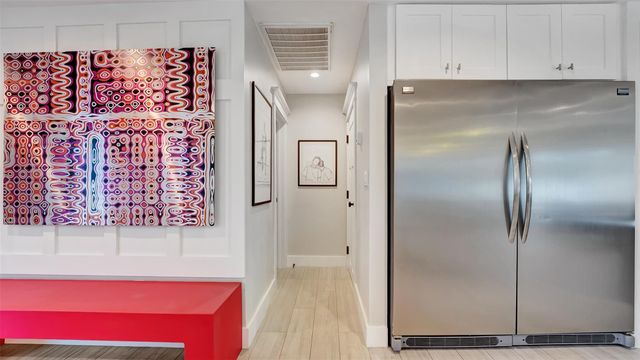 2409 NE 19th Ave, Wilton Manors, FL 33305