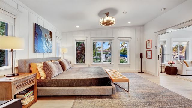 2409 NE 19th Ave, Wilton Manors, FL 33305