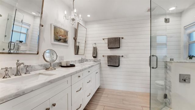 2409 NE 19th Ave, Wilton Manors, FL 33305