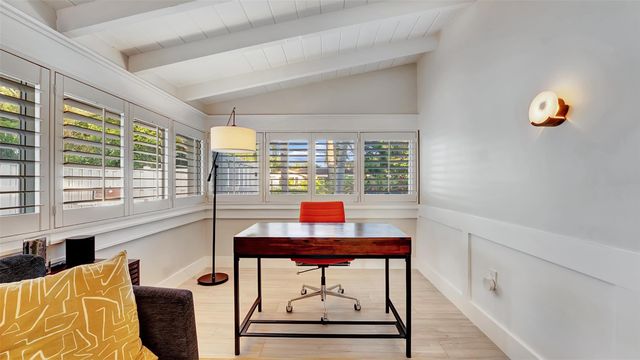 2409 NE 19th Ave, Wilton Manors, FL 33305